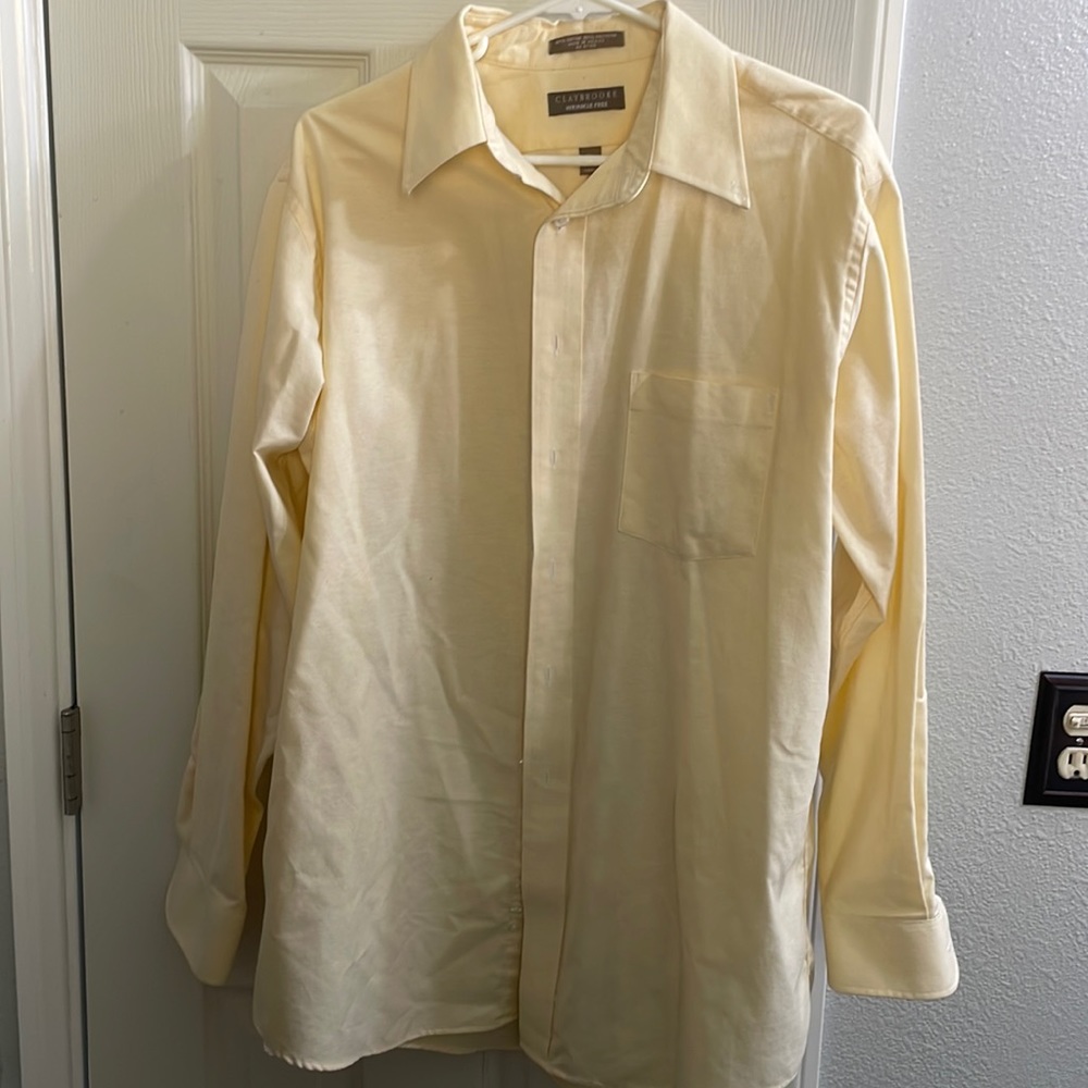 Mens wrinkle free dress shirt